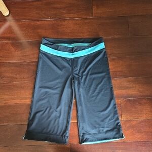 Womens Black and Blue Athletic Shorts - M